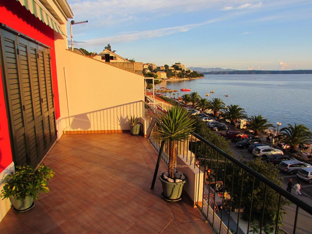 Hotel Casa Rosada Podgora Esterno foto
