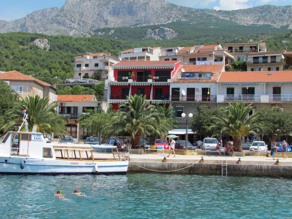 Hotel Casa Rosada Podgora Esterno foto