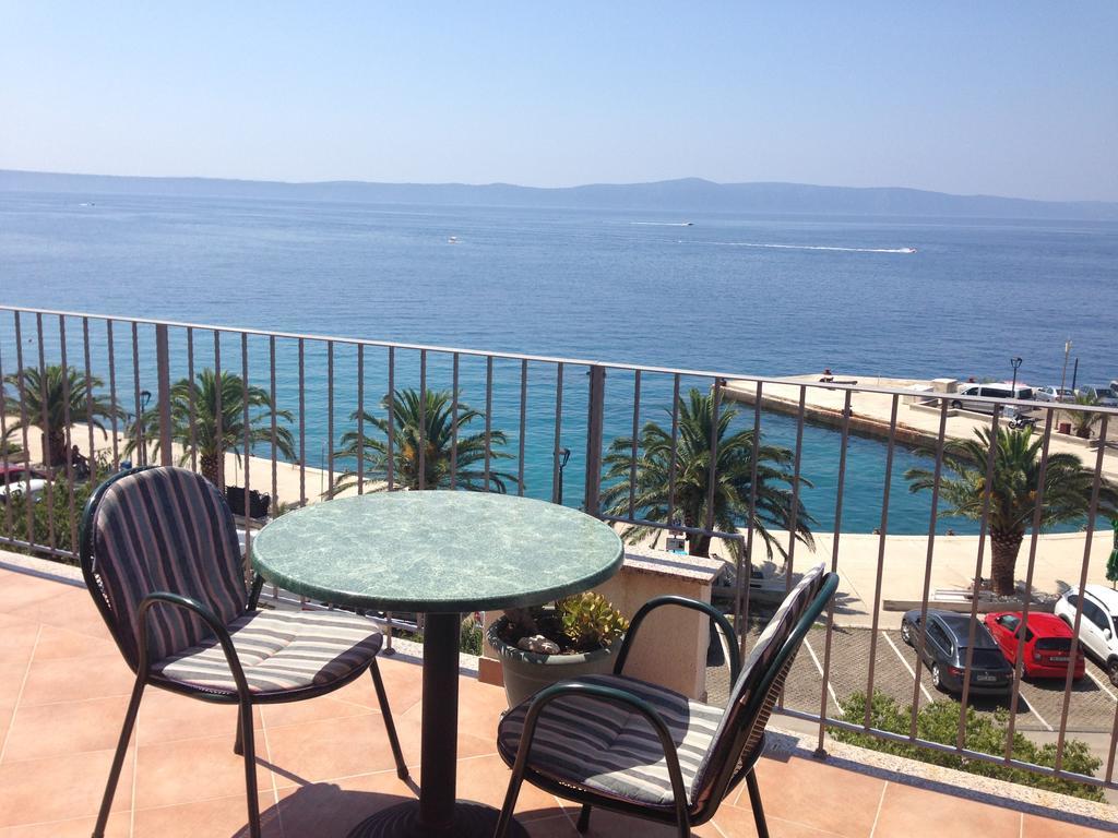 Hotel Casa Rosada Podgora Esterno foto