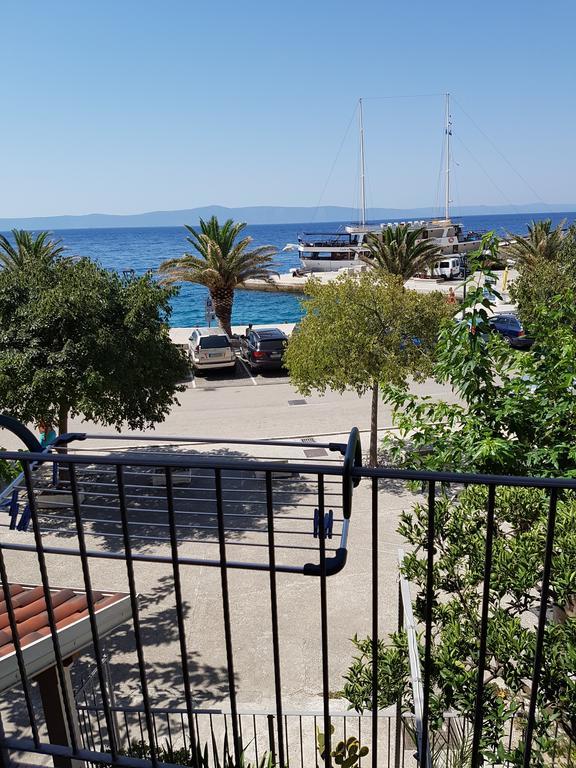 Hotel Casa Rosada Podgora Esterno foto